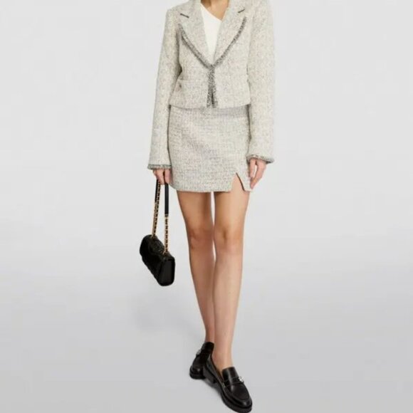 Paige 💋 Tweed Molly Mini Skirt \\ Ecru/Gold // Size 4 - Picture 6 of 16